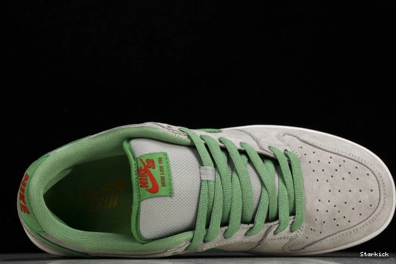 313170-030 Medusa Low Dunk Nike  SB 1010